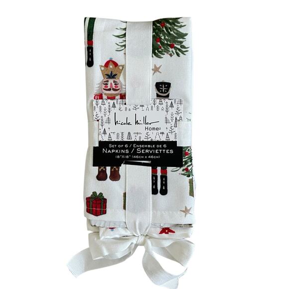 Nicole Miller Christmas Nutcracker Dinner Napkins 18x18 Set of 6 New - Picture 1 of 10